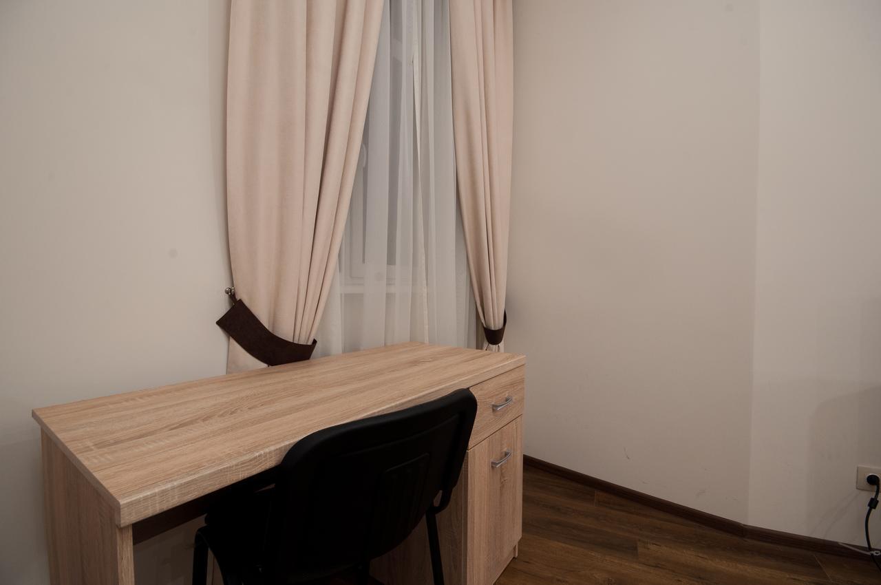 Wonderful flat on city center  Uzjhorod Exteriör bild